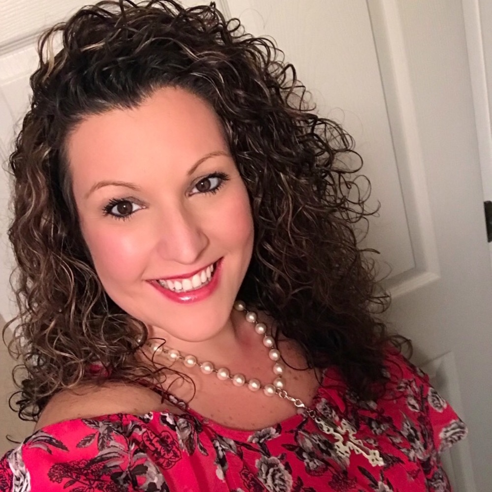 Meet your Posher, Jennifer